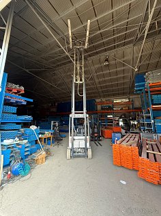 Elektrický vysokozdvižný vozík Still, tříkolka